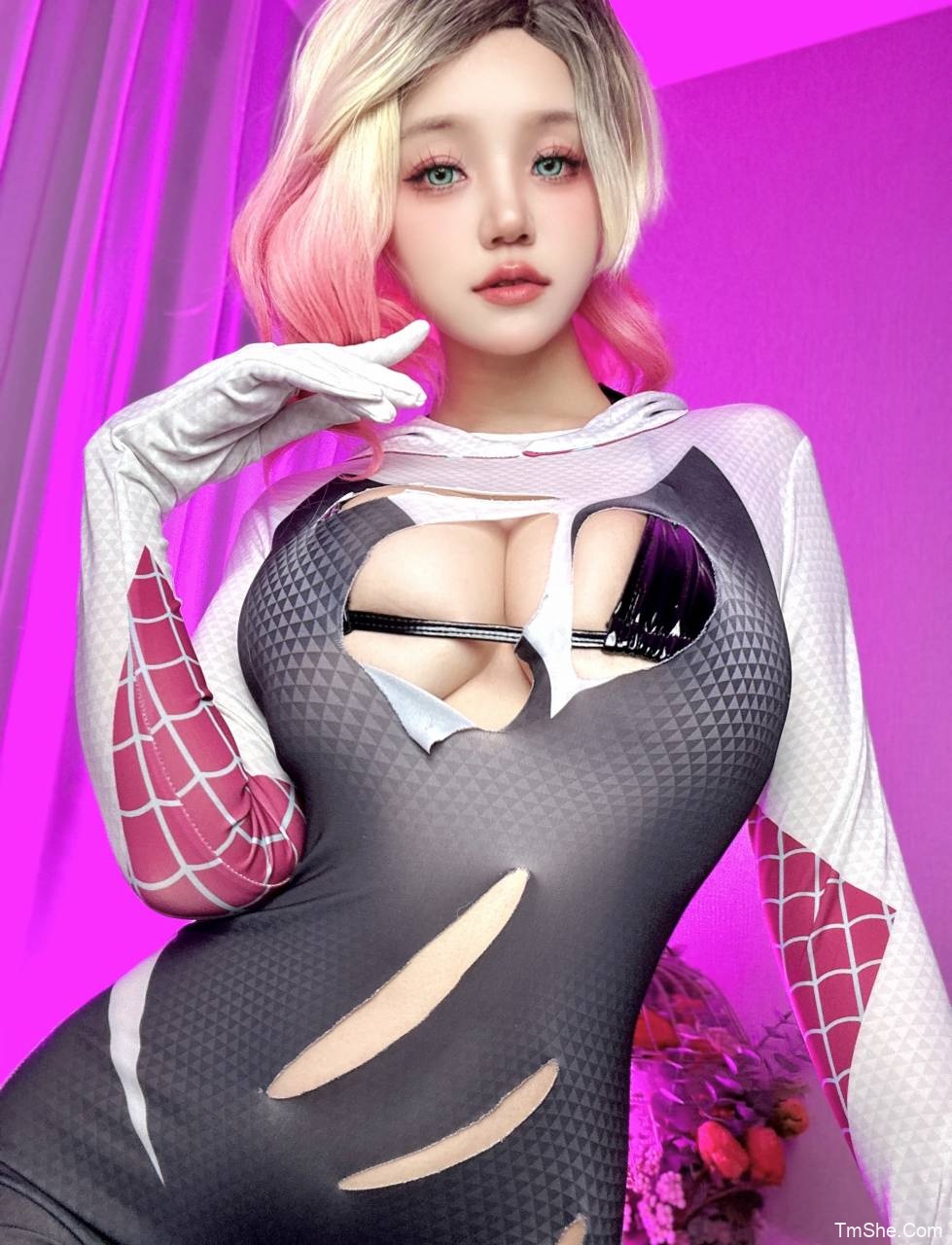 「小仓千代w」Spider Gwen – 蜘蛛格温(20P/1V/79MB)